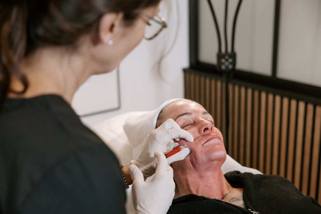 Dyb Mesoterapi med PRF – Hudforyngelse på Celleplan